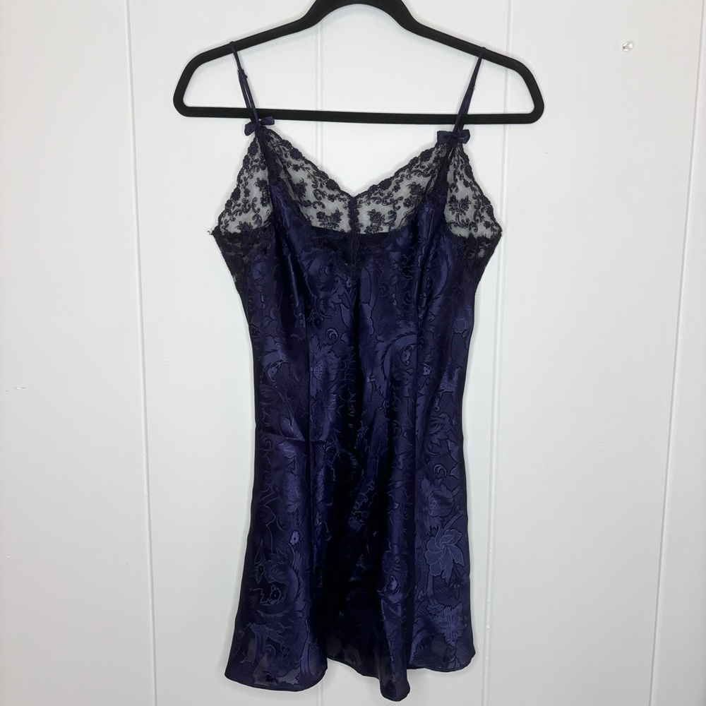 Gold Label Victoria's Secret Purple Lace Floral Mini Slip Small